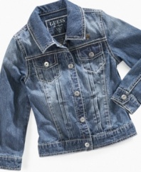 Adorable all-American. She can sport a classic style with this denim jacket from Guess, a look that's both sturdy and sweet.