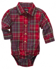 Give your little man a rugged look with this plaid bodysuit from Osh Kosh.