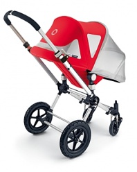 The innovative Bugaboo sunshade provides coverage from the sun and flying insects.