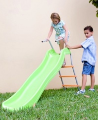 Slide into some outside entertainment! This classic, 6 foot slide from Pure Fun features a stabilizer bar and wide handrails for safe family fun.