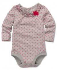 Keep her cute and comfortable at the same time with this darling polka-dot bodysuit from Osh Kosh.