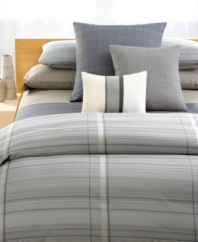 Featuring modern styling and a woven matelassè weave, this Calvin Klein sham adds an extra layer of style to your Maldives bed. Featuring piece-dyed combed cotton. (Clearance)