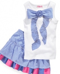 Tie on a sweet style. Blue stripe patterns and an adorable decorative bow on this tank and scooter set give her a fun, breezy look.
