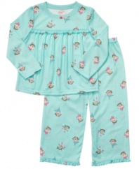 She'll have fun, fanciful dreams when she's wearing this darling shirt and pant sleepwear set from Carter's.