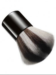 The new, African-inspired kabuki brush in a chic zebra print can be used to buff or build any type of powder. Its ultra-soft goat hair in a firm, dome shape makes it ideal for HD Perfecting Powder application and on-the-go touch ups. Made in Italy.