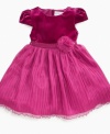 A floral rosette adds a flourish of pretty pink style to this darling dress from Sweet Heart Rose. (Clearance)