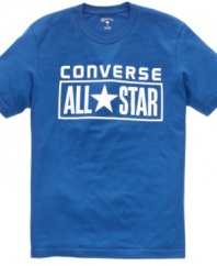 License to chill. Kick back in the easy-going athletic feel of this signature logo t-shirt from Converse. (Clearance)