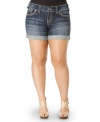 Silver Jeans gets a new crop for spring! These plus size shorts feature classic styling and cute cuffs at the hem.