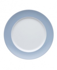 Rosenthal's Sunny Day dinner plates shine on casual tables with sky-blue accents in dishwasher-safe porcelain.