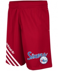 These 76ers basketball shorts from adidas provide full-court fashion.