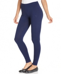 The foundation of any chic look, these essential leggings from Puma are crafted in silky stretch jersey for maximum ease of movement. Wear them for an intense workout or pair them with sweet flats for casual, carefree style.