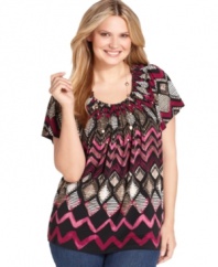 And instant life to your look with Style&co.'s short sleeve plus size top, showcasing a striking print-- snag it at an Everyday Value price!