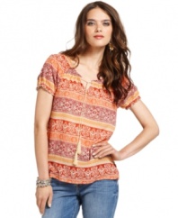 Punctuate denim in this vibrant Lucky Brand Jeans look, featuring a Moroccan-inspired print and bohemian peasant-top styling. Pair it with your favorite jewelry for a laid-back look this summer.