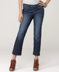 Take a shortcut to great style with these cropped capris from Lucky Brand Jeans! Pair them with heels and statement jewelry for easy springtime style.
