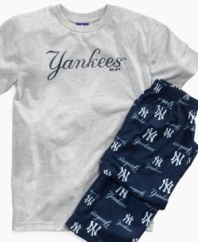 True loyalty. He can show his stripes even while he sleeps with this sleepwear set of a t-shirt and pants from adidas MLB.
