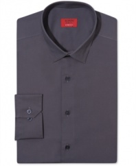 Get the most modern look with Alfani Spectrum. This fitted dress shirt instantly streamlines your dress look.