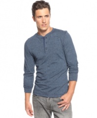 Cue up great casual style with this heathered henley shirt from Club Room.