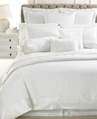 A tranquil effect is what this Martha Stewart Collection Moon Luster coverlet creates for your room. An all white backdrop sets the scene as linen fabric and silk borders intertwine for a modern, opulent presentation.