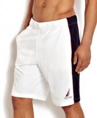 These casual shorts from Nautica are the perfect pair for your weekend style.