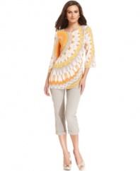 A bright sunburst print makes this Alfani tunic a perfect pick for sunny summer style!