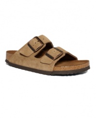 A great addition to your warm weather wardrobe, this comfortable slide men's sandals from Birkenstock put the finishing touches on any laid-back look.