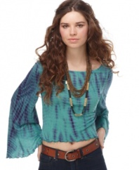 Oh-so boho, tie dye gets modernized in a cropped style with this Free People top!