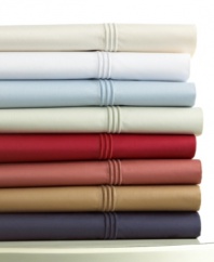 Wake up in luxury every morning with these Carlisle pillowcases from Lauren Ralph Lauren. Features 700-thread count cotton sateen with a triple Baratta stitch along the hem. Choose from hues that range from light to dark.