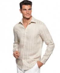 Casual cool.  Look the part of an executive on holiday with this linen shirt in a classic herringbone pattern from Perry Ellis.
