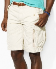 Lightweight cotton poplin lends enhanced durability and rugged appeal to the essential classic-fitting Santa Fe cargo short.