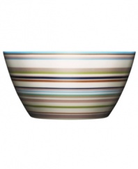 More than bold stripes and warm colors, the Origo bowl transitions from oven to table and into the dishwasher without a hitch. Combine with other Iittala dinnerware pieces to make any setting pop. Designed by Alfredo Haberli.