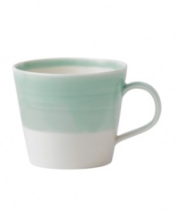 Perfect for every day, the 1815 mug from Royal Doulton features sturdy white porcelain streaked with pale green for serene, understated style.