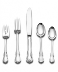 Delicate curling leaves and elegant scrolls trim this gleaming sterling silver flatware set from Towle. A true classic, the French Provincial pattern adds a regal touch to traditional dinners.