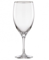 The epitome of elegance, this Lenox all-purpose glass glistens in simply stunning crystal trimmed with polished platinum.