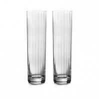 Handmade with a lovely optic finish, William Yeoward's Corinne Tall Cocktail Tumblers evoke the style and glamour of the 1920s and 1930s when the new experience of cocktails and jazz was all the rage.