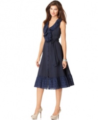 Update your spring wardrobe with this pretty A-line dress in lightweight cotton, from Jones New York Signature. Skip the accessories -- gorgeous eyelet trim adds the right accent.