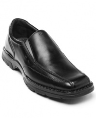 Want a pair of men's dress shoes that will let you march into  the office with the right amount of cool confidence? Then slip into these comfortable Via Europa loafers.