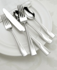Modern flatware with a twist, Oneida's Splice pattern puts together matte and polished stainless steel. Squared handles keep place settings streamlined for parties of eight.