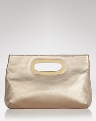 Give your style a hit of shine with this metallic leather clutch from MICHAEL Michael Kors. In a sleek handheld shape, it's right for a night of dinner, dancing and dazzling.