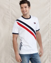 Join the crew of classic preppy style makers with this t-shirt from Tommy Hilfiger.