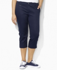 Made of signature stretch cotton, these plus size Lauren by Ralph Lauren pants feature a straight, cropped silhouette for season after season style.