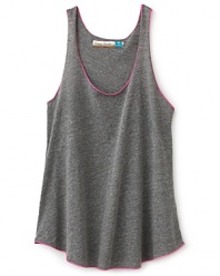The slub tank top has a generously draped round hem and contrast stitching at the shoulder and hem.