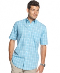 Perfect to pair with your favorite jeans or chinos, this Van Heusen shirt gets your weekend style all set.