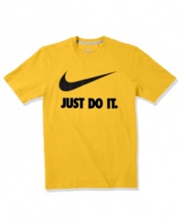 Stay motivated. Remind yourself to keep going with this graphic t-shirt from Nike.