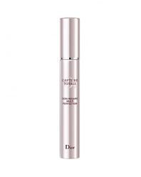 Capture Totale Multi-Perfection Eye Treatment targets the skins own youth preserving cells to intensely correct all signs of aging. The silky crème instantly smoothes, firms and brightens the eye contour while visibly diminishing the appearance of fine lines, wrinkles and dark circles. The perfect FIRST anti-aging eye treatment.