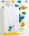 Butterflies dance together in harmony in the Flights of Fancy printed bath towel, inspired by American artist Vera Neumann's classic silk scarves. Featuring pure cotton.