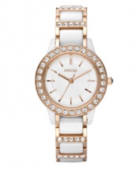 Fossil combines rosy tones and gleaming ceramic on this Jesse collection watch for a perfectly feminine finish.