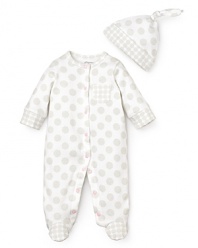 This comfy footie from Offspring keeps the look light and fun with soft polkadots.