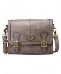 Take this flawless messenger bag by Fossil from work to happy hour without missing a beat. Vintage-inspired accents and classic buckle detailing add just the right touches to this irresistible design.
