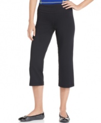These cropped active pants from Ideology offer style and ease of movement for the gym and beyond!