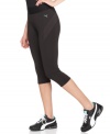 These Puma active capris feature sporty, streamlined style and practical details like a clever zipper pocket you'll love. Pair them with a fitted tee and matching sneakers for a put-together look at the gym.